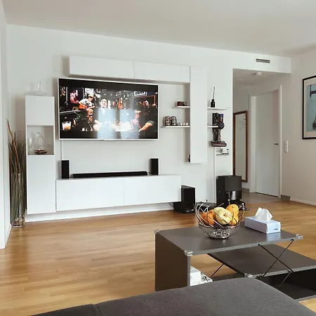 Modern 3-room In Area Apartamento Estugarda